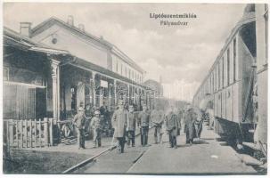 Liptószentmiklós, Liptovsky Mikulas; pályaudvar, vasútállomás, vonat / railway station, train (EK)