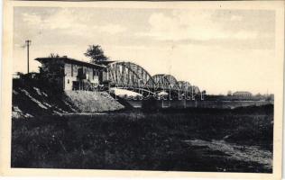 Komárom, Komárnó; Nagyduna híd / Velky dunajsky most / Danube bridge (vágott / cut)