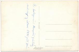 1941 Kolozsvár, Cluj; Nemzeti Színház színészei jelmezben a színház megnyitásakor. Fotofilm / actors...