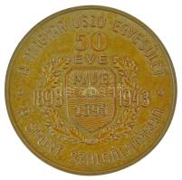 1943. A Magyar Úszó Egyesület 50 éve a sport szolgálatában fém díjérem (69mm) T:AU,XF
