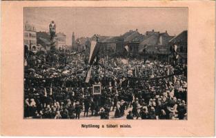 1913 Szombathely, Néptömeg a tábori misén. Kiadja a szombathelyi katolikus hölgyek sajtóbizottsága (EK)