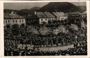 1940 Nagybánya, Baia Mare; bevonulás / entry of the Hungarian troops (kis szakadás / small tear)