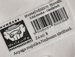 Világhy Kerámiaműhely: Art deco szerelmespár. Biszkvit majolika szobor. Alján címkével jelzett, m: 3...