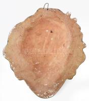 2 db női fejes kerámia fali plasztika, az egyik jelzett, kisebb hibákkal, d: 12,5 - 19 cm