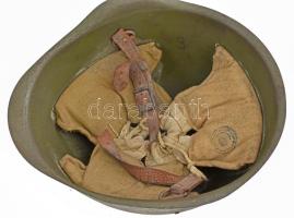 Katonai fém rohamsisak. teljes párnázattal, jó állapotban cca 1940