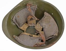 Katonai fém rohamsisak komplett párnázattal, jó állapotban cca 1940