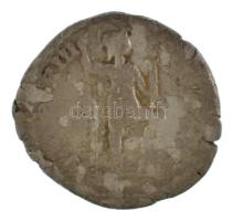 Római Birodalom / Róma / Marcus Aurelius (Antoninus Pius alatt) 159-160. Denarius Ag (2,83g) T:F pat...