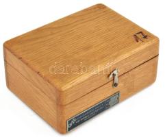 Patikai súlykészlet sok darabos, komplett, eredeti, jó állapotú fa dobozzal 13x9 cm