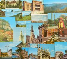 Kb. 100 db MODERN külföldi város képeslap / Cca. 100 MODERN European town-view postcards