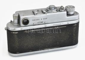 Zorkij-4 retro szovjet fényképezőgép, Jupiter 8 2/50 objektívvel, eredeti bőr tokjában, dohos lencsé...