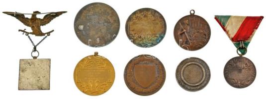 8db-os ezüstözött bronz és bronz díjéremtétel, közte Berán Lajos (1882-1943) ~1930. "Budapesti ...