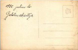 1932 Balatonakarattya, családi nyaraló. photo