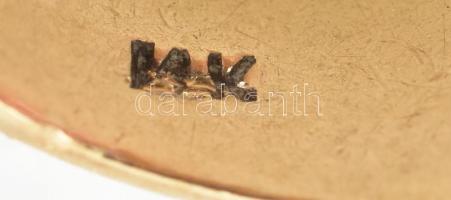 14K arany (Au) gyűrű, 3 db gyémánttal (össz 0,5ct) és rubinnal ékítve, a kövek 9K betétben, méret: 5...