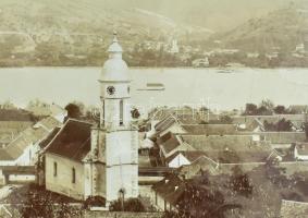 cca 1910-1920 Nagymaros látképe a templommal, hajómalommal, kartonra ragasztott, hidegpecséttel jelz...