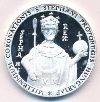 Bozó Gyula (1913-2004) 2000. "Szent István koronázásának 1000. évfordulója" kétoldalas fém...