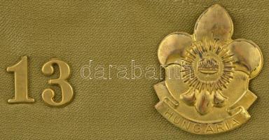 ~1930-1940. Cserkész parafernália tétel: cserkész sapka rajta "Hungária" aranyozott cserké...