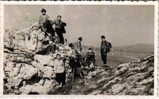 1942 Budaörs, kirándulók a Csíki hegyeken. photo