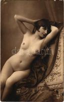 Erotikus meztelen hölgy / Erotic nude lady. A.N. Paris 519. (non PC) (EK)