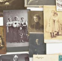 Somogyi - Benczúr családi fotóhagyaték 14 db fotó részben feliratozott