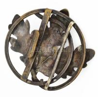 Nagy méretű antik vadász kitűző tölgy lombbal és arany foggal. XIX. sz. 7 cm / Hunter badge