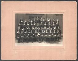 cca 1925-1935 Leányiskolai csoportkép, 5 db, kartonra kasírozva, vegyes méretben