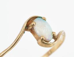 14K arany (Au) gyűrű, opállal, j,n, 1,06g m: 57