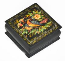 Elefántokat ábrázoló antik elefántcsont fülbevaló pár, orosz festett fa dobozban