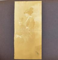 cca 1910-1920 Jeszenszky Ilona (1891-1970), a Budapesti Evangélikus Leánygimnázium tanárának családi...