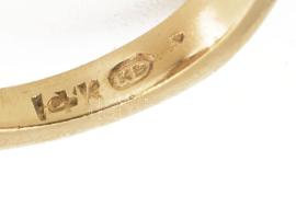 Arany (Au) 14K gyűrű, jelzett, méret: 50, bruttó: 6,7 g