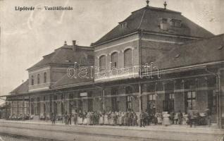 Lipótvár railway station (EK)