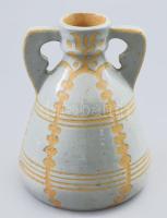 Magyar népi szecessziós kerámia váza 1902, Szekszárd. Mázas kerámia, jelzett, kis mázhibákkal 18 cm