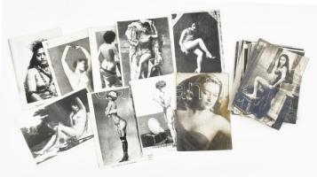 Kb 40 db régi erotikus rajz, kép festményről készült fotó 7x10 cm