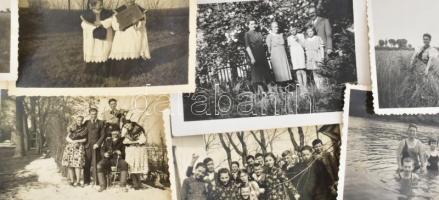 1941 Felvidék, Hetmény Vágsellye településrésze (Hetmén, SK) Kb 50 db nagyrészt feliratozott fotó, m...