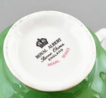 Royal Albert porcelán teáscsésze, 2 db, matricás, jelzett, kis kopásnyomokkal, egyik csésze billeg a...
