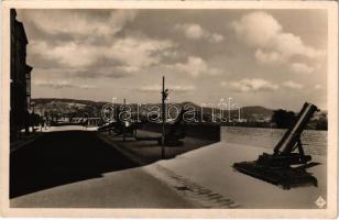 Budapest I. Vár, M. kir. Hadimúzeum, Nándor bástya, ágyúk