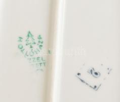 Hollóházi Seherezádé. Terv.: Káldor Aurél. Kézzel festett, jelzett, kopott, m: 24,5 cm