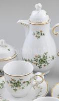 Hollóházi Erika mintás porcelán mokkás készlet. Jelzett, kis kopásokkal, rózsákon kis pattogzásokkal...