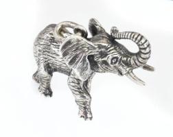 Ezüst (Ag) elefánt miniatűr akasztóval, jelzett, 4×2,5 cm, nettó: 30,1 g