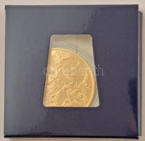 Csontos Attila DN "Határtalanul" emlékérem szett tanúsítványokkal, díszmappában, benne 5xk...