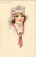 Lány kalapban / Lady in hat, Italian art postcard s: Mauzan