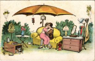 Piknik ernyő alatt, vigyázó őrrel / romantic couple, kissing. WSSB 384. (fl)