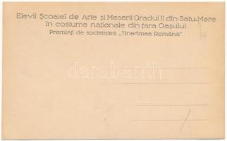 Szatmárnémeti, Satu Mare; Elevii Scoalei de Arte si Meserii Gradul II in costume nationale din tara ...