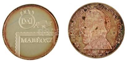 1999. MABÉOSZ / 72. Bélyegnapi Kiállítás 1999. ezüstözött bronz emlékérem, kapszulában (42,5mm) + 2000. Az államalapítás ezeréves emlékére - István király / Hunphilex Budapest International Stamp Exhibition ezüstözött bronz emlékérem, dísztokban (42,5mm) T:UNC,AU (eredetileg PP) patina