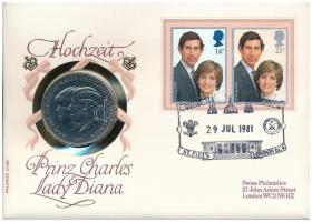 Nagy-Britannia 1981. 1C Cu-Ni "Károly Herceg és Lady Diana esküvője" emlékérme "Károly herceg 40. születésnapja" borítékban, bélyeggel és bélyegzéssel T:UNC,AU  Great Britain 1981. 1 Crown Cu-Ni "Wedding of Prince Charles and Lady Diana" commemorative coin in "40th Anniversary of the birth of Prince Charles" envelope with stamps,cancellations C:UNC,AU