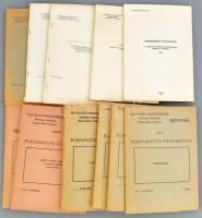 Igazságügyi statisztika, össz 11 kiadvány: X. évf. 1., XVIII. évf. 3., XIX. évf. 2., XX. évf. 2., XXI. évf. 1. és 2., XXII. évf. 1., XXIII. évf. 1., XXX. évf. 3, A bíróságok törvénykezési tevékenysége büntető, polgári, gazdasági és munkaügyi peres ügyekben 1987, A jogerősen befejezett büntetőügyek fiatalkorú vádlottjai 1990. Többségében Hivatalos használatra! felirattal. Bp., é.n., IM. Többségében megjelent alacsony példányszámban (150-360) Sokszorosított gépirat. Kiadói papírkötésben, részben sérült gerincekkel.