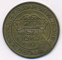 ~1930. "Üvegbetétjegy / Budapesti Központi Általános Tejcsarnok Rt. 267. sz. fiókja" 40f sárgaréz üvegbetétjegy (30mm) T:VF patina