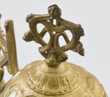 Antik öntöttvas csillár, középső nagy búrával, mely kézzel festett, kopott , kopással, d: 35 cm