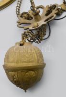 Antik öntöttvas csillár, középső nagy búrával, mely kézzel festett, kopott , kopással, d: 35 cm