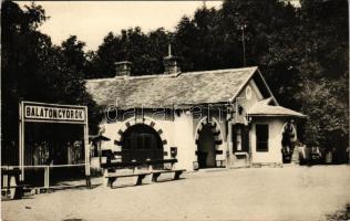 1961 Balatongyörök, vasútállomás. Képzőművészeti Alap Kiadóvállalata (EK)