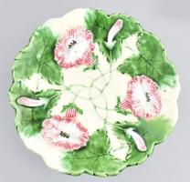 Körmöcbánya szecessziós talpas kínáló, fonódó levél- és virágmintákkal, jelzett, felső felületén rep...